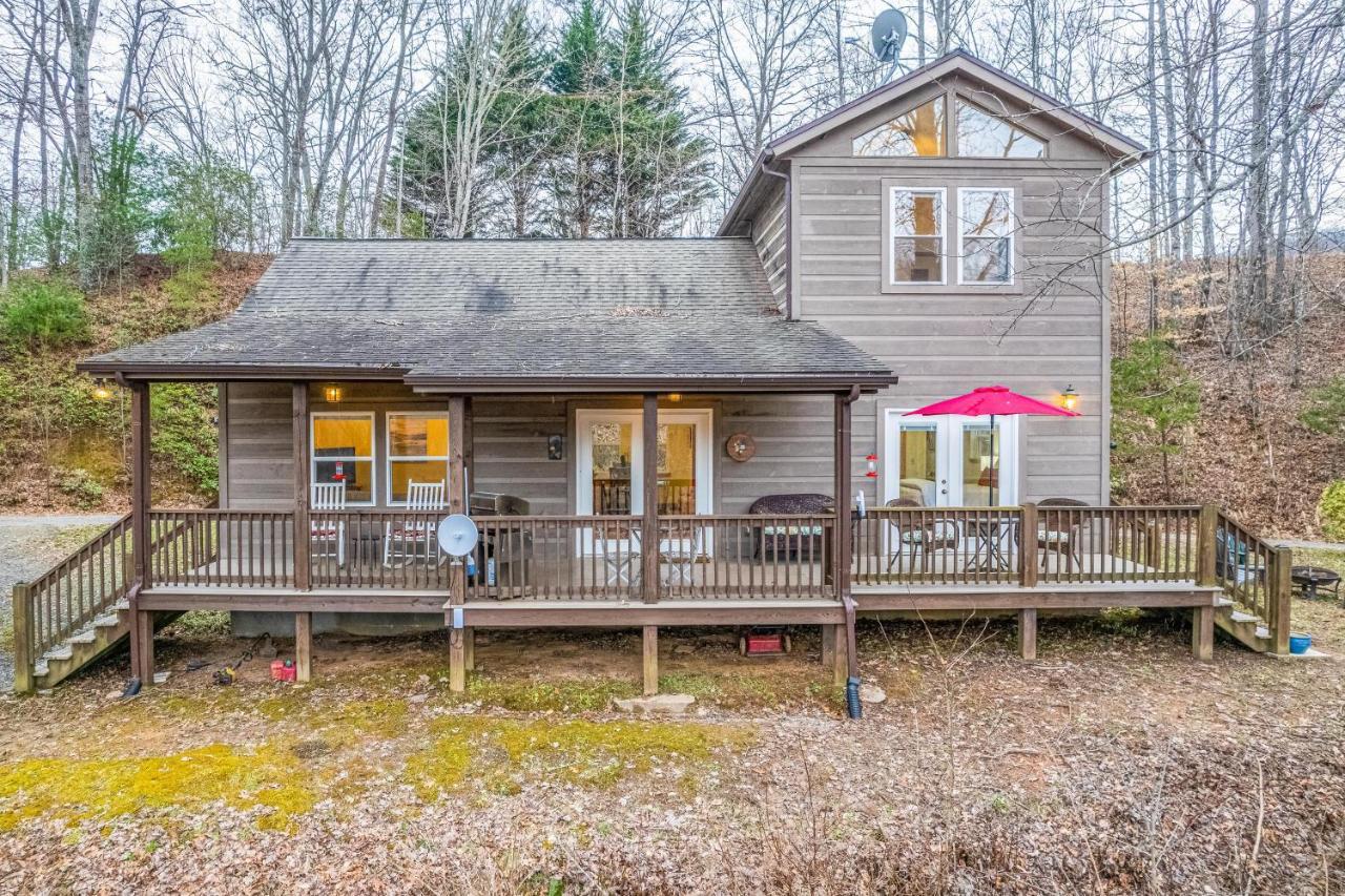 Tree Top Cabin Силва Екстериор снимка